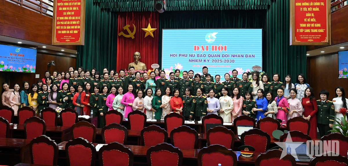 Phụ nữ Báo Quân đội nhân dân 